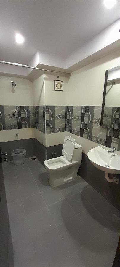 Hotel Golden Sand Velankanni Esterno foto